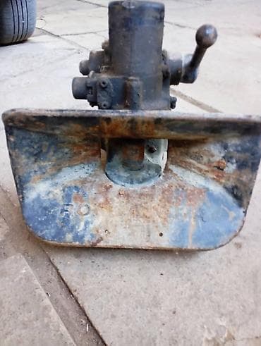 фаркоп gx 470: Фаркоп Для грузовых авто Mercedes-Benz, Б/у, Самовывоз — 1