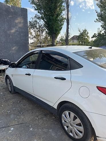 6: Hyundai Accent: 2015 г., 1.6 л, Механика, Бензин, Седан — 7