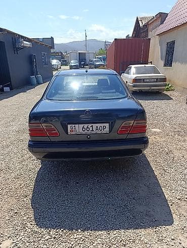 2002 год: Mercedes-Benz E-Class: 2002 г., 2.7 л, Дизель, Седан — 5