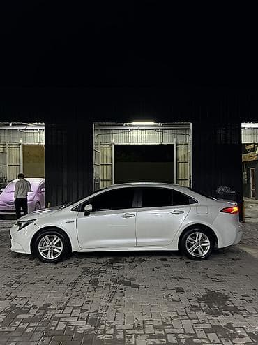 avto: Toyota Levin: 2020 г., 1.8 л, Вариатор, Гибрид, Седан — 2