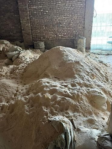 сладкий кукуруз: ОТРУБИ РИСОВЫЕ ‼️ Остатки то что на фото Цена 10 сом за КГ (Примерно — 3