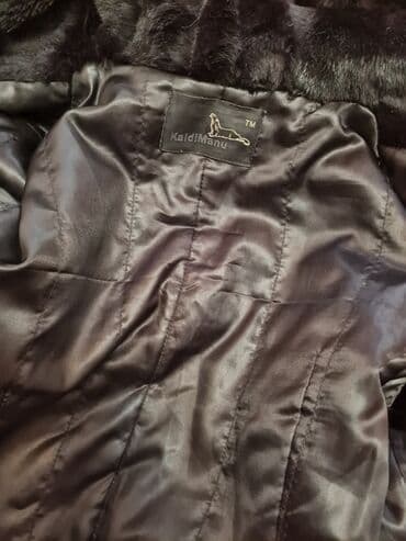 Красота и здоровье: Продаю шубу кролик 100% мех. Хорошее состояние, размер M-L. Отдам за — 3