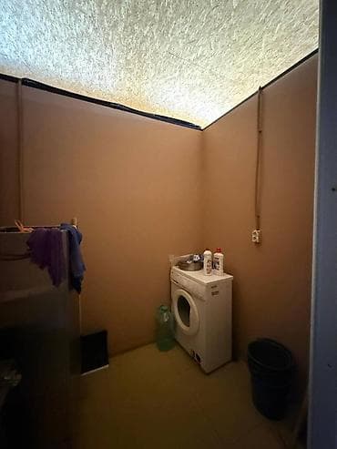 квартирный бизнес в бишкеке: Продается коммерческое помещение. В верхней части города — 7