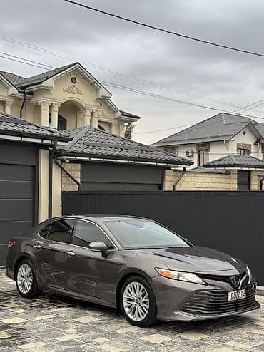 Toyota Camry: 2020 г., 2.5 л, Автомат, Бензин, Седан at lalafo.kg Toyota Camry: 2020 г., 2.5 л, Автомат, Бензин, Седан