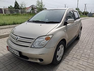90: Toyota Ist: 2003 г., 1.3 л, Автомат, Бензин, Хэтчбэк — 3