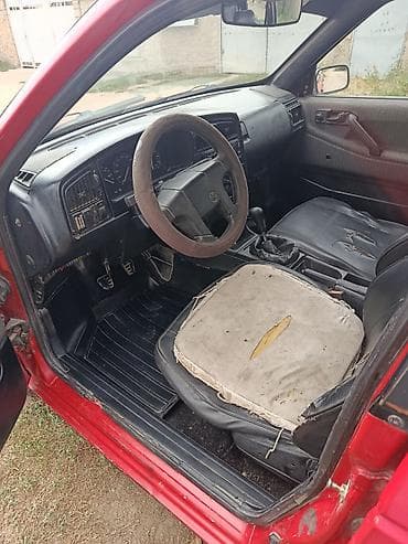 Volkswagen Passat Variant: 1991 г., 1.8 л, Механика, Бензин, Универсал — 6