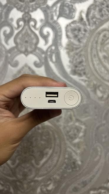повербанк 10000 mah цена: • Powerbank от бренда Mi(Xiaomi) 🔌 • 10 000 mah 🔋 • Состояние — 3