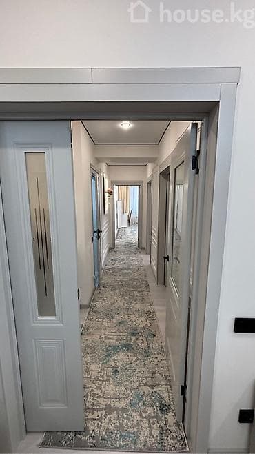 130000: 4 комнаты, 80 м², 4 этаж — 7