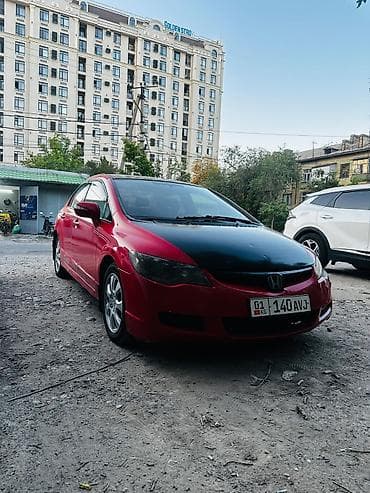 01: Honda Civic: 2006 г., 1.8 л, Автомат, Бензин, Седан — 9