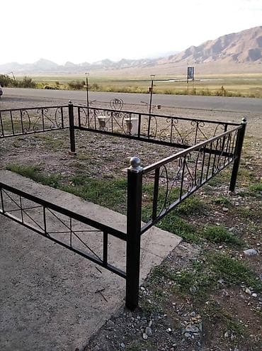 Вешалки: Тапчан размер 3 х 2.30 цена 15 000 сом новый покрашено Только — 1