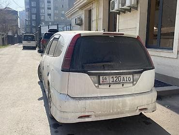 honda stream 2003: Honda Stream: 2005 г., 2 л, Автомат, Бензин, Универсал — 3