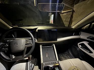 byd tank: BYD Yuan Up: 2025 г., Вариатор, Электромобиль, Кроссовер — 9