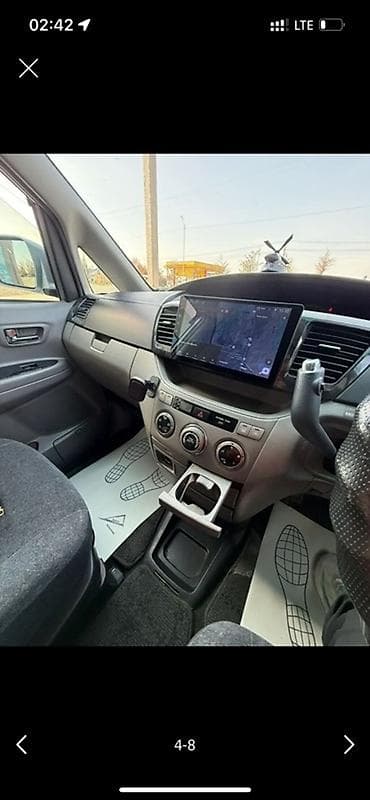 Унаа: Toyota Voxy: 2004 г., 2 л, Автомат, Бензин, Вэн/Минивэн — 3