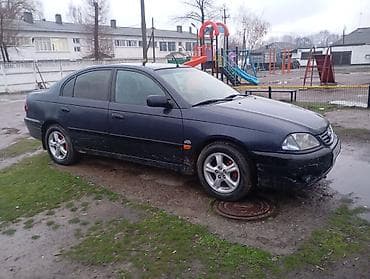 Toyota: Toyota Avensis: 2002 г., Механика, Дизель, Седан — 4