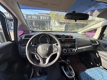 step wgn: Honda Fit: 2017 г., 1.5 л, Вариатор, Бензин, Хэтчбэк — 4