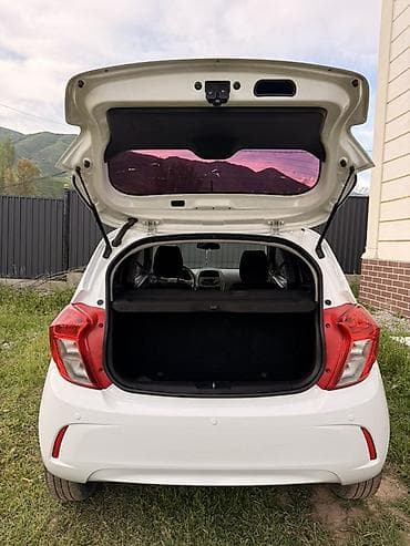 квадроцикл в бишкеке: Chevrolet Spark: 2018 г., 1 л, Вариатор, Бензин, Хэтчбэк — 5