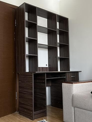 Компьютерный стол, Б/у, С полками