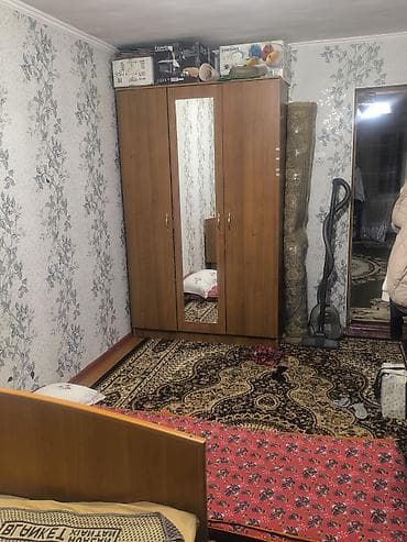 купить сталинку: 2 комнаты, 451 м², Сталинка, 2 этаж — 4