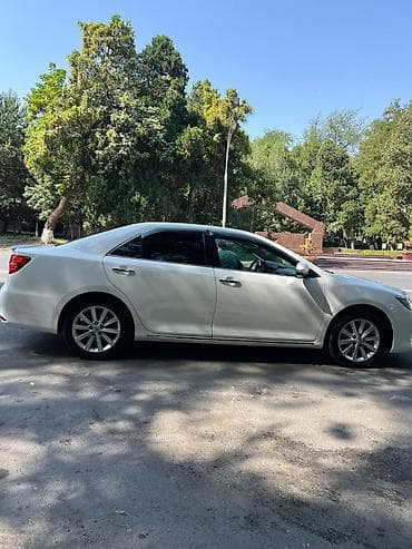 terrano 2: Toyota Camry: 2014 г., Автомат, Седан — 3