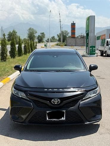 аудио техника: Toyota Camry: 2018 г., 2.5 л, Автомат, Бензин, Седан — 2