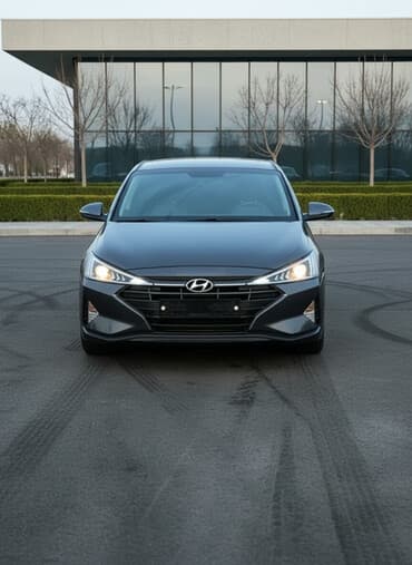 крышка багажник: Hyundai Avante: 2018 г., 1.6 л, Автомат, Бензин, Седан — 1