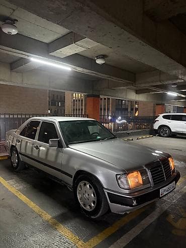 merc 210: Mercedes-Benz E-Class: 1988 г., 2.6 л, Механика, Бензин, Седан — 3