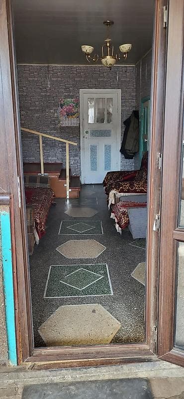 дом аламидин 1: Продам дом с мебелью. 📍Город Кант,ул.Куйбышева. В доме 5 жилых комнат — 7