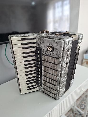Аккордеондор: Аккордеон Weltmeister Amigo (клавишный, двухрядный басовый блок) - — 7