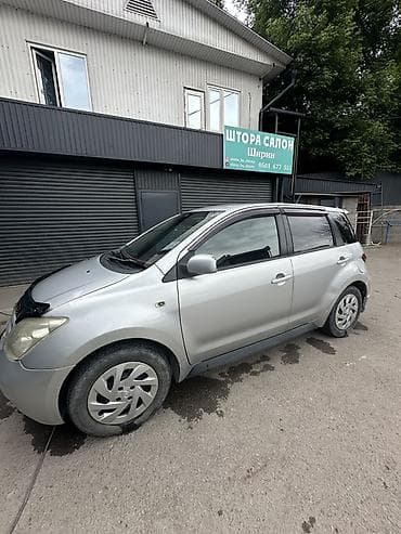 сп: Toyota Ist: 2002 г., 1.3 л, Автомат, Бензин, Хэтчбэк — 2