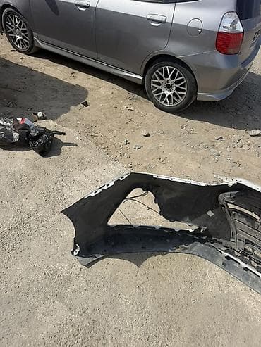 пампа: Передний бампер в сборе с решеткой радиатора для седана Hyundai — 5
