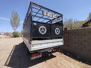 Унаа: Жүк ташуучу унаа, Mercedes-Benz, Стандарт, 4 т, Колдонулган — 2