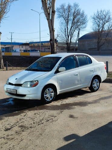машина япошки: Toyota Platz: 2000 г., 1.5 л, Автомат, Бензин, Седан — 5