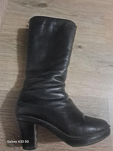 даром обувь: Женские сапоги из натур. кожи, 36 размер, б/у. Состояние хорошее — 1
