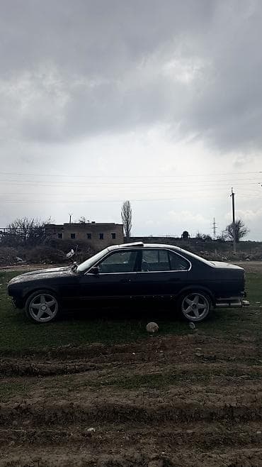 nisan march: Продаю калеса в сборе На бмв Диски азев р18 разноширокий Перед 8.5 — 4