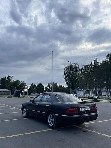 Mercedes-Benz : 1996 г., 2.3 л, Механика, Бензин — 4