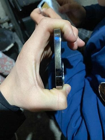 13 мини: IPhone 12 Pro, Б/у, 128 ГБ, Серебристый, Чехол, 73 % — 1