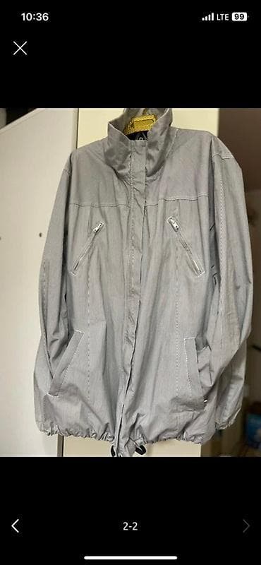 lining 38: Женская легкая ветровка светло-серого цвета с тонким вертикальным — 2