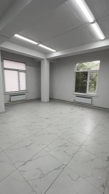 гараж продаю: Продается коммерческое помещение в отдельностоящем здании. Восток 5 — 6