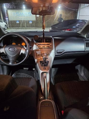 auris: Toyota Auris: 2007 г., 1.6 л, Бензин, Хэтчбэк — 10