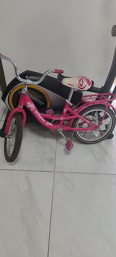 бесплатная одежда: ДАРОМ! срочно ! 16 апреля - актуально велосипед детский - требует — 2