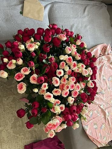 вечная роза: Пышный букет из роз микс - Состав: крупный букет роз в двух оттенках — 2