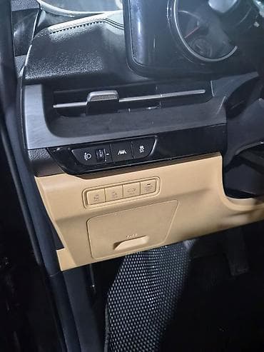 оригин: Kia Carnival: 2021 г., Минивэн — 5