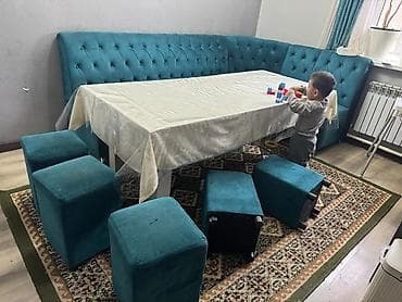 Обеденная группа: угловой диван стол 2м. + пуфы 6шт - Угловой