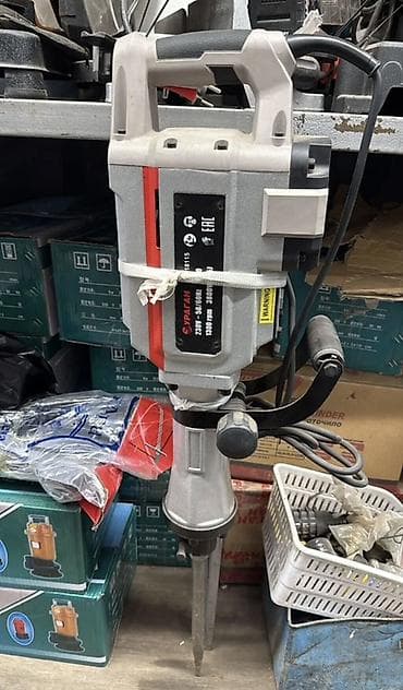 ломо: Отбойный молоток Ураган YP18115 Основные характеристики: - Питание — 1