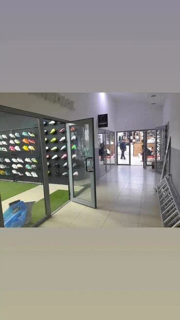 продаю действующий бизнес бишкеке: Продаю Бутик В торговом центре, 81 м², 2 этаж — 5