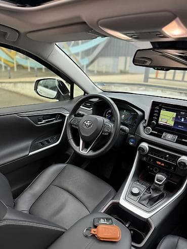 электромобиль кроссовер цена: Toyota RAV4: 2021 г., 2.5 л, Автомат, Гибрид, Кроссовер — 10