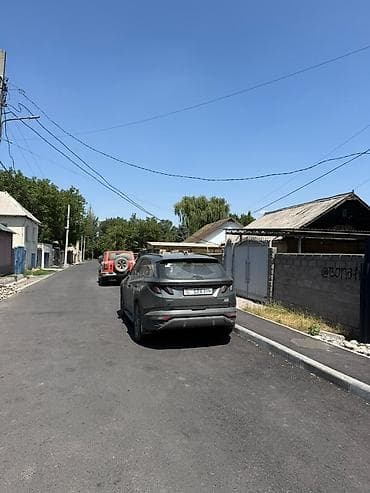 Дома: Продается жилой дом с большим навесом и ухоженным двором. - — 10