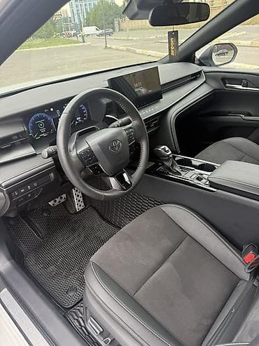 атего 19 5: Toyota Camry: 2024 г., 2.5 л, Вариатор, Гибрид, Седан — 6
