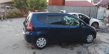 magi: Honda Fit: 2003 г., 1.3 л, Автомат, Бензин, Хэтчбэк — 3