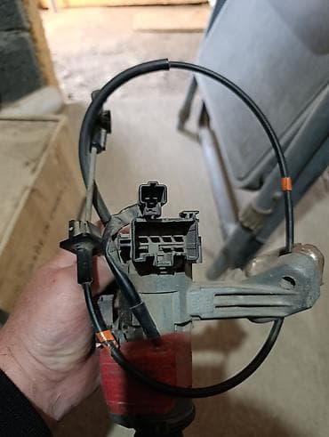 2 4 д: Замок зажигания Toyota — 3